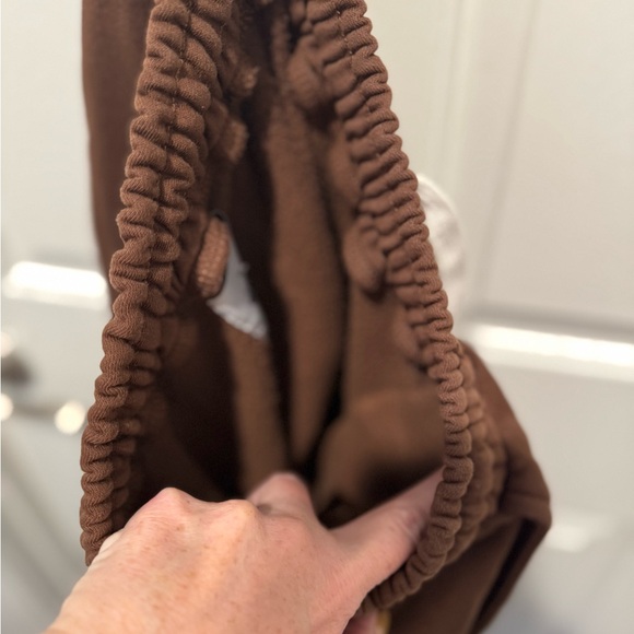 The Beach Club Brown Sweatpants with White Drawstring Size XL - Picture 2 of 12